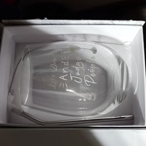 2 wine Glasses & 2 Keychains. New in boxes